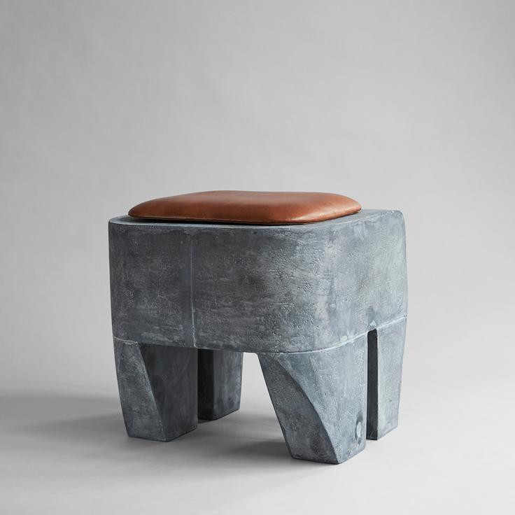Стілець 101 COPENHAGEN Sculpt Stool Concrete. Изображение 1