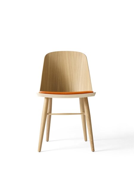 Стілець Audo Copenhagen Synnes Dining Chair