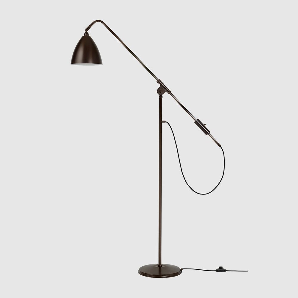 Торшер GUBI BL4 Floor Lamp - Dia.21 (M) - Black Brass Base. Изображение 1