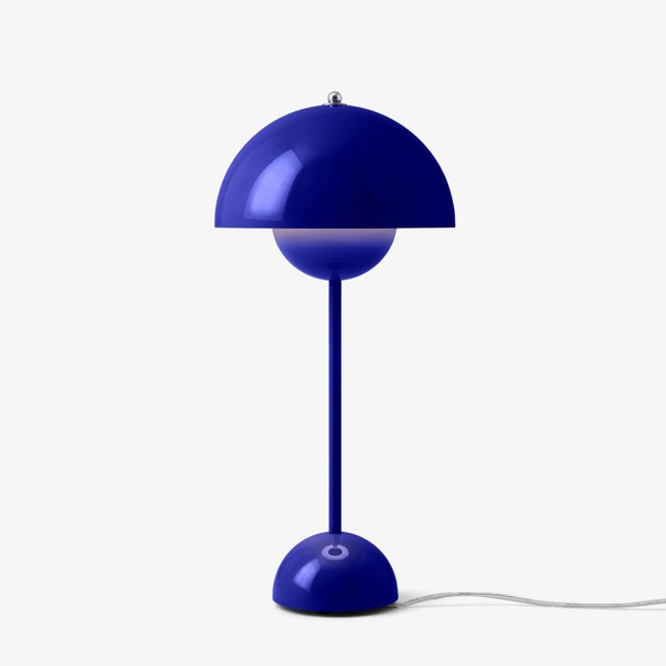 Настільний світильник Flowerpot VP3 Verner Panton  1968 в кольорі Cobalt Blue від &Tradition