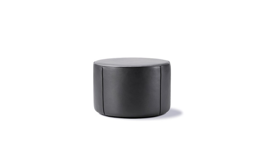 Fredericia Mono Pouf Ø55. Изображение 1