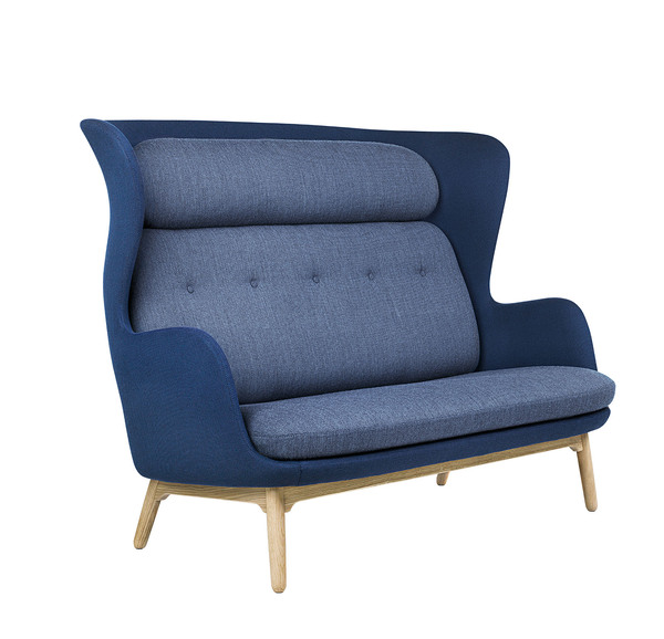 Диван Fritz Hansen JH120 Ro sofa wooden legs